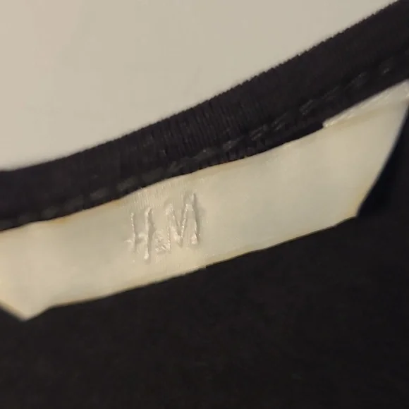 Top by HnM.. - Picture 3 of 5